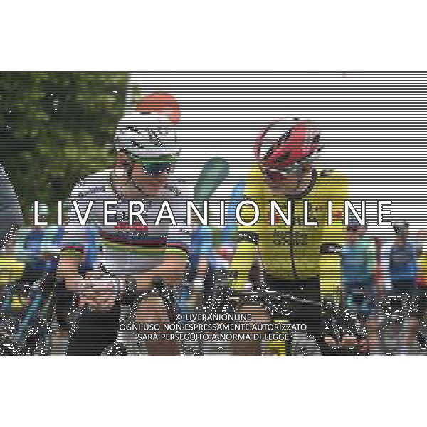 08-06-2025 Criterium Du Dauphine Libere; Tappa 01 Domerat - Montlucon; 2025, Uae Team Emirates - Xrg; 2025, Visma - Lease A Bike; Pogacar, Tadej; Vingegaard, Jonas; Domerat; ©SIROTTI - AGENZIA ALDO LIVERANI SAS