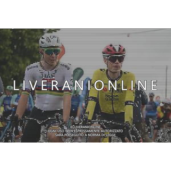 08-06-2025 Criterium Du Dauphine Libere; Tappa 01 Domerat - Montlucon; 2025, Uae Team Emirates - Xrg; 2025, Visma - Lease A Bike; Pogacar, Tadej; Vingegaard, Jonas; Domerat; ©SIROTTI - AGENZIA ALDO LIVERANI SAS