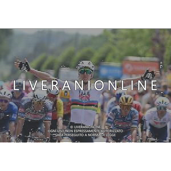08-06-2025 Criterium Du Dauphine Libere; Tappa 01 Domerat - Montlucon; 2025, Uae Team Emirates - Xrg; Pogacar, Tadej; Montlucon; ©SIROTTI - AGENZIA ALDO LIVERANI SAS