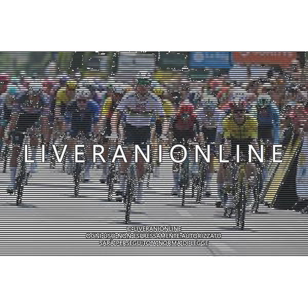 08-06-2025 Criterium Du Dauphine Libere; Tappa 01 Domerat - Montlucon; 2025, Uae Team Emirates - Xrg; 2025, Visma - Lease A Bike; Pogacar, Tadej; Vingegaard, Jonas; Montlucon; ©SIROTTI - AGENZIA ALDO LIVERANI SAS