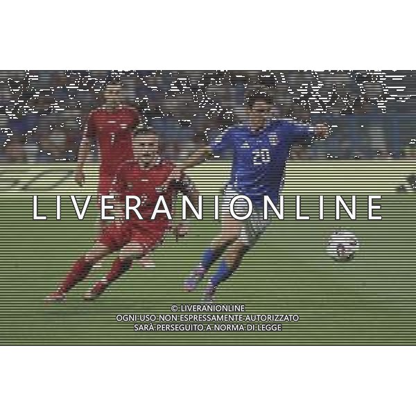 Andrea Cambiaso of Italy battle for the ball with Oleg Reabciuk of Moldova during Italy vs Moldova, European Qualifier, 2nd group match, game at Mapei Stadium - Città del Tricolore in Reggio nell\'Emilia (RE), Italy, on June 09, 2025. (Photo by Davide Casentini)- AGENZIA ALDO LIVERANI SAS