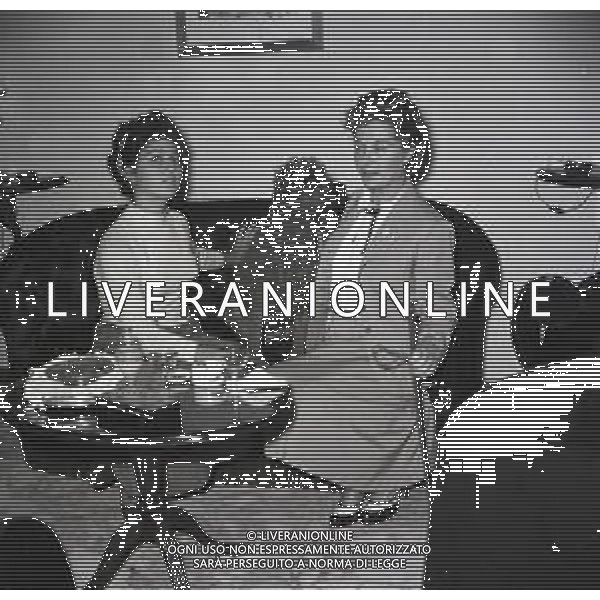 NEG-RETROSPETTIVA ELSA DE GIORGI SCRITTRICE-ATTRICE E REGISTA NELLA FOTO ELSA DE GIORGI ANNI 1955 FOTO SANDRO VESPASIANI-AG ALDO LIVERANI SAS