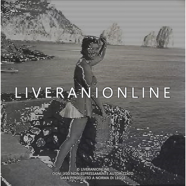 NEG-RETROSPETTIVA ELSA DE GIORGI SCRITTRICE-ATTRICE E REGISTA NELLA FOTO ELSA DE GIORGI ANNI 1955 FOTO SANDRO VESPASIANI-AG ALDO LIVERANI SAS