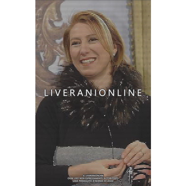 MILANO FEBBRAIO 2003 P.ZZO ISIMBARDI \'LE MILANESI\' NELLA FOTO GIOVANNA MILELLA FOTO MARIO ROMANO/AG. ALDO LIVERANI