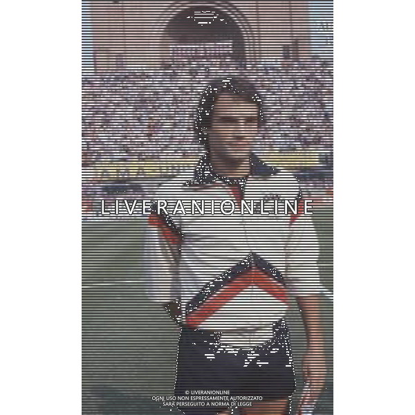 DIAP-RETROSPETTIVA FRANCO COLOMBA CALCIATORE E ALLENATORE NELLA FOTO FRANCO COLOMBA CON LA MAGLIA DEL BOLOGNA CALCIO AG ALDO LIVERANI SAS