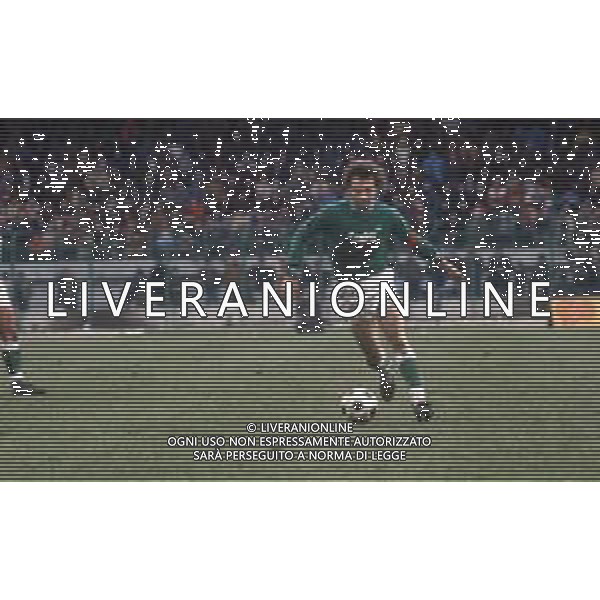 DIAP-RETROSPETTIVA FRANCO COLOMBA CALCIATORE E ALLENATORE NELLA FOTO FRANCO COLOMBA CON LA MAGLIA DELL\'AVELLINO CALCIO AG ALDO LIVERANI SAS