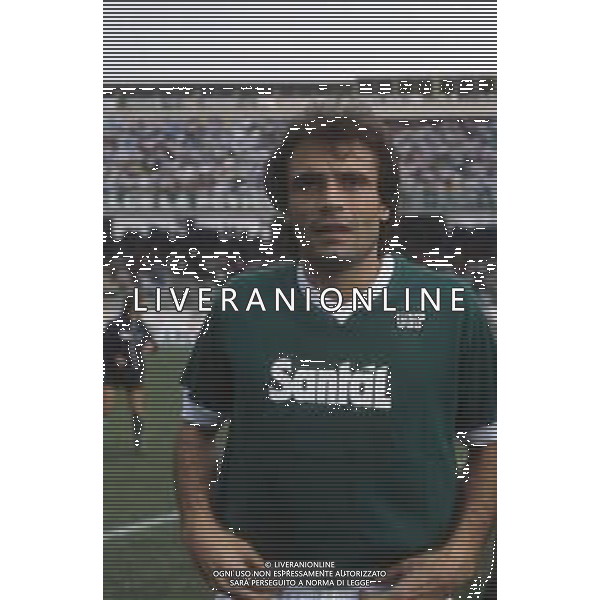 DIAP-RETROSPETTIVA FRANCO COLOMBA CALCIATORE E ALLENATORE NELLA FOTO FRANCO COLOMBA CON LA MAGLIA DELL\'AVELLINO CALCIO AG ALDO LIVERANI SAS