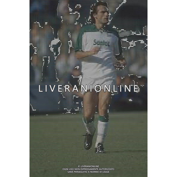 DIAP-RETROSPETTIVA FRANCO COLOMBA CALCIATORE E ALLENATORE NELLA FOTO FRANCO COLOMBA CON LA MAGLIA DELL\'AVELLINO CALCIO AG ALDO LIVERANI SAS