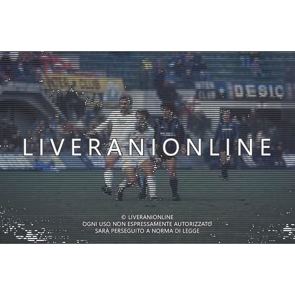 DIAP-RETROSPETTIVA FRANCO COLOMBA CALCIATORE E ALLENATORE NELLA FOTO FRANCO COLOMBA CON LA MAGLIA DELL\'AVELLINO CALCIO AG ALDO LIVERANI SAS