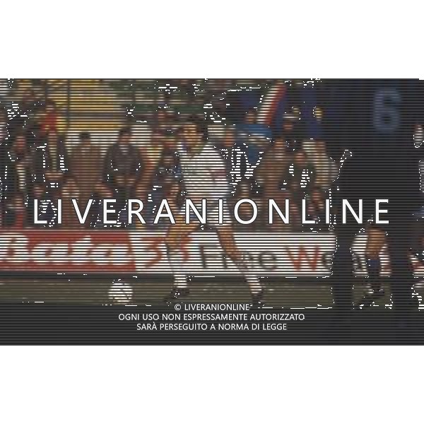 DIAP-RETROSPETTIVA FRANCO COLOMBA CALCIATORE E ALLENATORE NELLA FOTO FRANCO COLOMBA CON LA MAGLIA DELL\'AVELLINO CALCIO AG ALDO LIVERANI SAS