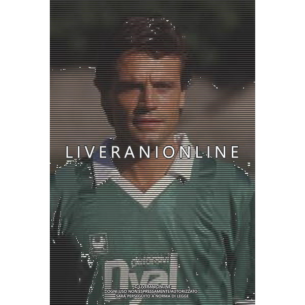 DIAP-RETROSPETTIVA FRANCO COLOMBA CALCIATORE E ALLENATORE NELLA FOTO FRANCO COLOMBA CON LA MAGLIA DELL\'AVELLINO CALCIO AG ALDO LIVERANI SAS