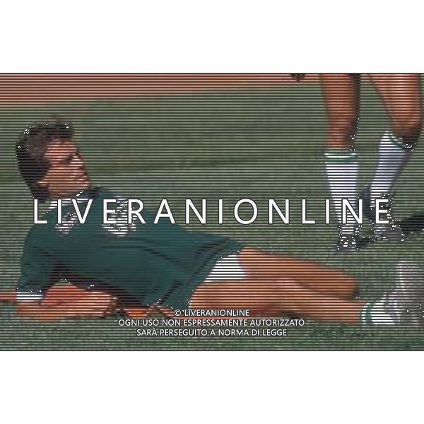 DIAP-RETROSPETTIVA FRANCO COLOMBA CALCIATORE E ALLENATORE NELLA FOTO FRANCO COLOMBA CON LA MAGLIA DELL\'AVELLINO CALCIO AG ALDO LIVERANI SAS
