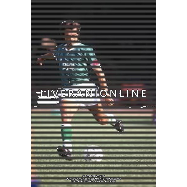 DIAP-RETROSPETTIVA FRANCO COLOMBA CALCIATORE E ALLENATORE NELLA FOTO FRANCO COLOMBA CON LA MAGLIA DELL\'AVELLINO CALCIO AG ALDO LIVERANI SAS