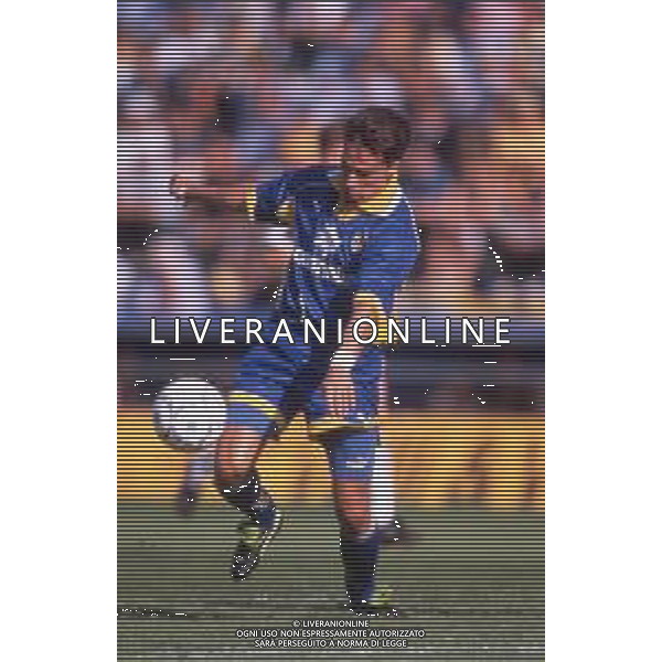 DIAP-RETROSPETTIVA ENRICO CHIESA CALCIATORE NELLA FOTO ENRICO CHIESA CON LA MAGLIA DEL PARMA CALCIO NELL\'ANNO 1997-1998 AG ALDO LIVERANI SAS