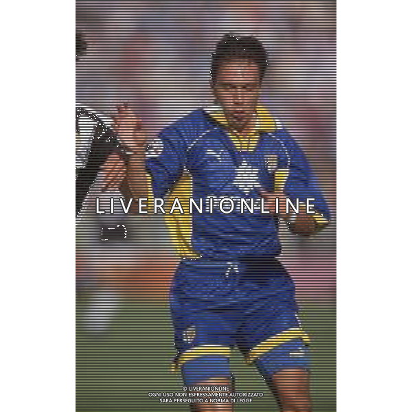 DIAP-RETROSPETTIVA ENRICO CHIESA CALCIATORE NELLA FOTO ENRICO CHIESA CON LA MAGLIA DEL PARMA CALCIO NELL\'ANNO 1997-1998 AG ALDO LIVERANI SAS