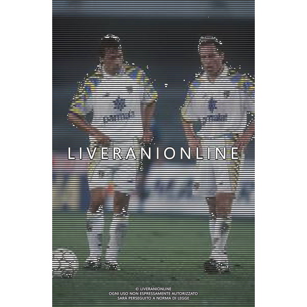 DIAP-RETROSPETTIVA ENRICO CHIESA CALCIATORE NELLA FOTO ENRICO CHIESA CON LA MAGLIA DEL PARMA CALCIO CON NESTOR SENSINI AG ALDO LIVERANI SAS