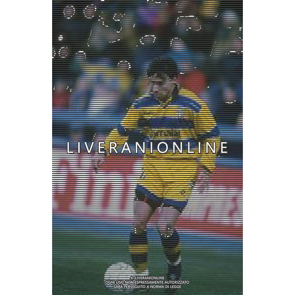 DIAP-RETROSPETTIVA ENRICO CHIESA CALCIATORE NELLA FOTO ENRICO CHIESA CON LA MAGLIA DEL PARMA CALCIO AG ALDO LIVERANI SAS