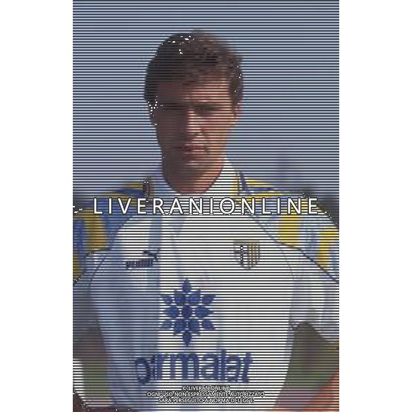 DIAP-RETROSPETTIVA ENRICO CHIESA CALCIATORE NELLA FOTO ENRICO CHIESA CON LA MAGLIA DEL PARMA CALCIO AG ALDO LIVERANI SAS