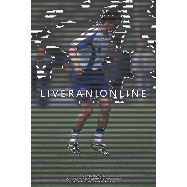 DIAP-RETROSPETTIVA ENRICO CHIESA CALCIATORE NELLA FOTO ENRICO CHIESA CON LA MAGLIA DELLA NAZIONALE ITALIANA NELL\'ANNO 1995-96 AG ALDO LIVERANI SAS