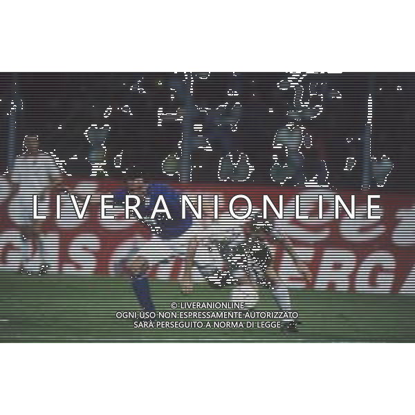 DIAP-RETROSPETTIVA ENRICO CHIESA CALCIATORE NELLA FOTO ENRICO CHIESA CON LA MAGLIA DELLA NAZIONALE ITALIANA NELL\'ANNO 1995-96 AG ALDO LIVERANI SAS
