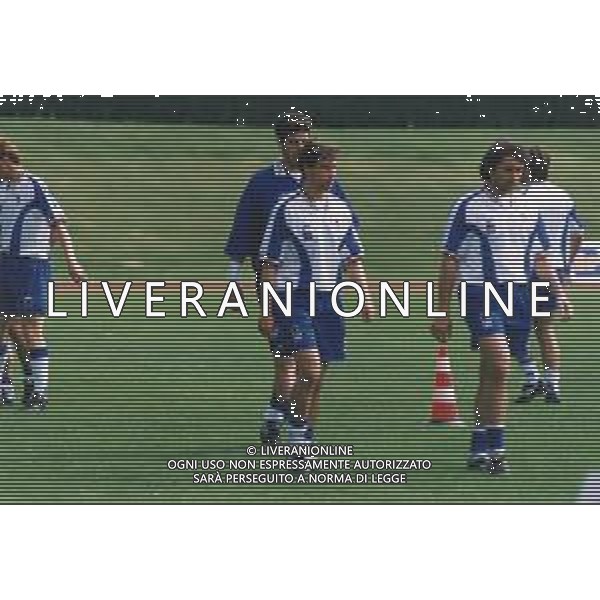 DIAP-RETROSPETTIVA ENRICO CHIESA CALCIATORE NELLA FOTO ENRICO CHIESA CON LA MAGLIA DELLA NAZIONALE ITALIANA NELL\'ANNO 1996 AG ALDO LIVERANI SAS
