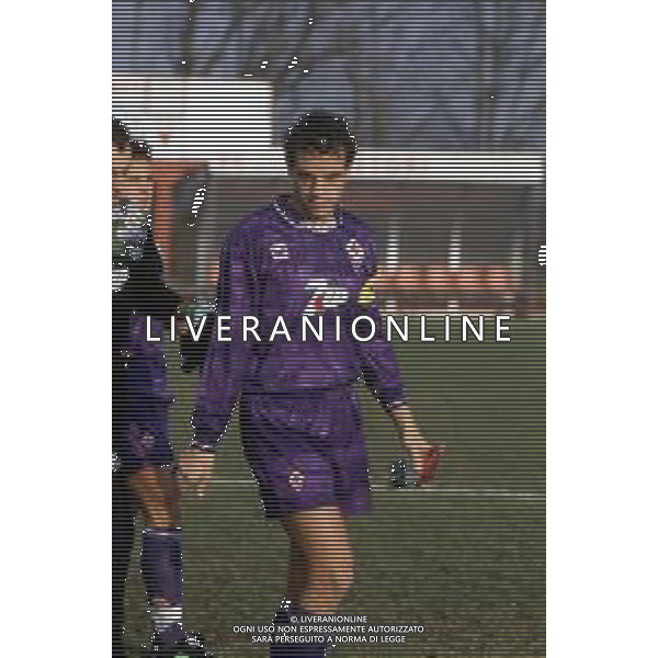 DIAP-RETROSPETTIVA EDY BAGGIO CALCIATORE NELLA FOTO EDY BAGGIO CON LA MAGLIA DELLA FIORENTINA CALCIO NELL\'ANNO 1992-93 AG ALDO LIVERANI SAS