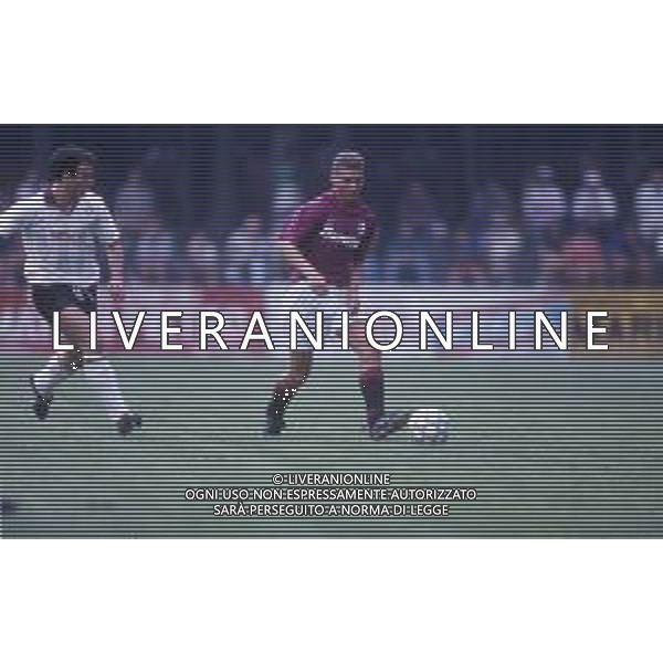 DIAP-RETROSPETTIVA SANDRO COIS CALCIATORE NELLA FOTO SANDRO COIS CON LA MAGLIA DEL TORINO CALCIO NELL\'ANNO 1992 AG ALDO LIVERANI SAS