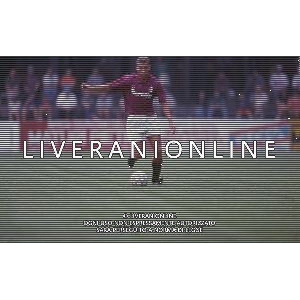 DIAP-RETROSPETTIVA SANDRO COIS CALCIATORE NELLA FOTO SANDRO COIS CON LA MAGLIA DEL TORINO CALCIO NELL\'ANNO 1992 AG ALDO LIVERANI SAS