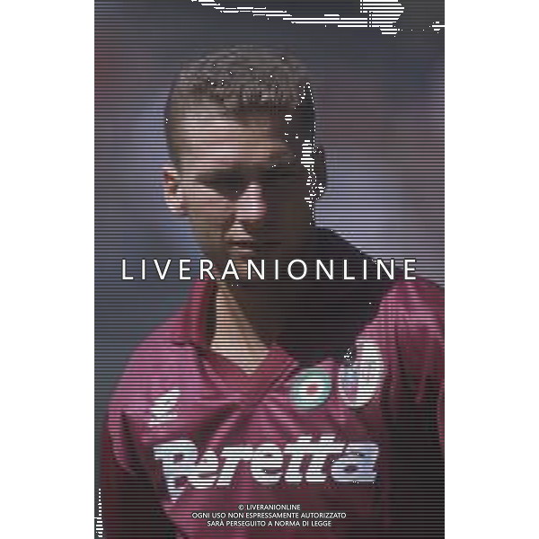 DIAP-RETROSPETTIVA SANDRO COIS CALCIATORE NELLA FOTO SANDRO COIS CON LA MAGLIA DEL TORINO CALCIO NELL\'ANNO 1993 AG ALDO LIVERANI SAS