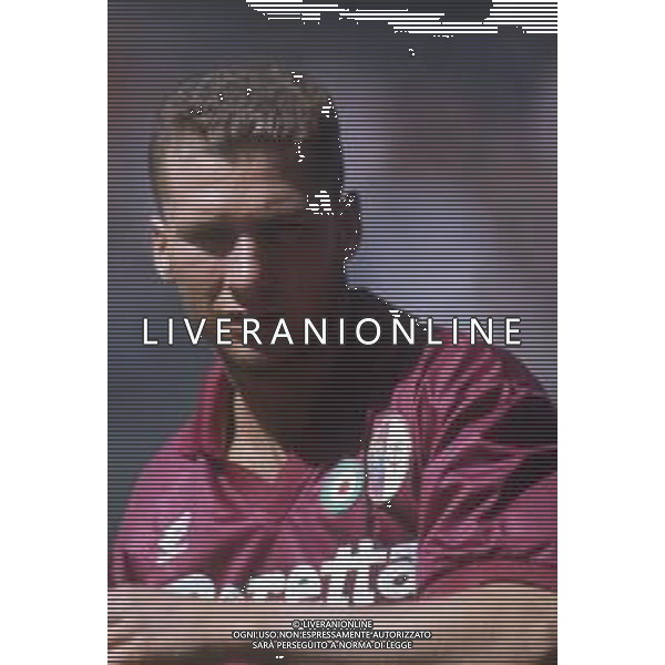 DIAP-RETROSPETTIVA SANDRO COIS CALCIATORE NELLA FOTO SANDRO COIS CON LA MAGLIA DEL TORINO CALCIO NELL\'ANNO 1993 AG ALDO LIVERANI SAS