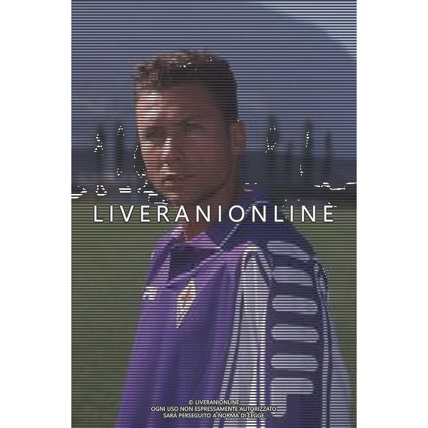 DIAP-RETROSPETTIVA SANDRO COIS CALCIATORE NELLA FOTO SANDRO COIS CON LA MAGLIA DELLA FIORENTINA CALCIO AG ALDO LIVERANI SAS