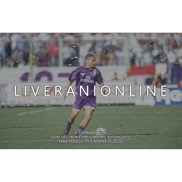 DIAP-RETROSPETTIVA SANDRO COIS CALCIATORE NELLA FOTO SANDRO COIS CON LA MAGLIA DELLA FIORENTINA CALCIO AG ALDO LIVERANI SAS