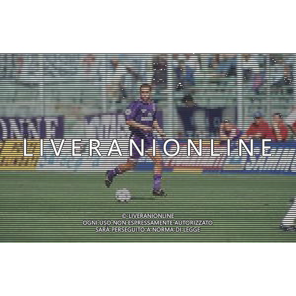 DIAP-RETROSPETTIVA SANDRO COIS CALCIATORE NELLA FOTO SANDRO COIS CON LA MAGLIA DELLA FIORENTINA CALCIO AG ALDO LIVERANI SAS