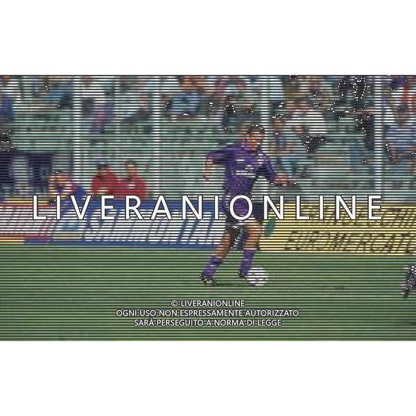 DIAP-RETROSPETTIVA SANDRO COIS CALCIATORE NELLA FOTO SANDRO COIS CON LA MAGLIA DELLA FIORENTINA CALCIO AG ALDO LIVERANI SAS