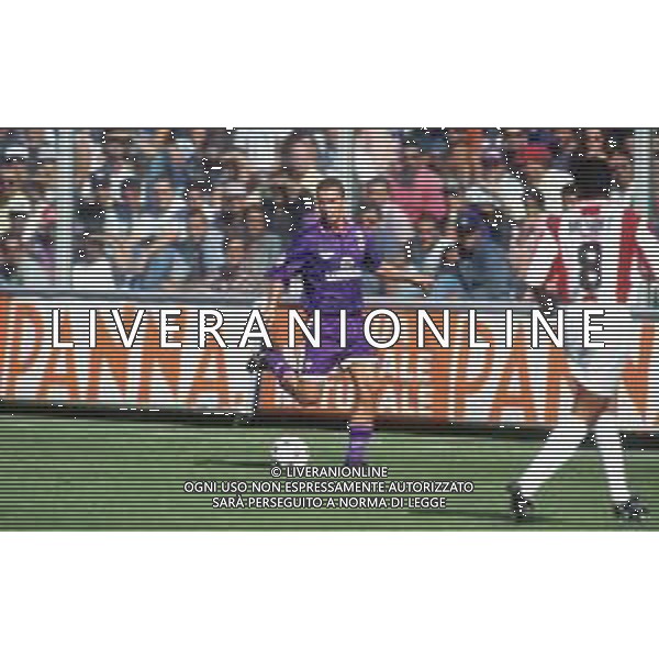 DIAP-RETROSPETTIVA SANDRO COIS CALCIATORE NELLA FOTO SANDRO COIS CON LA MAGLIA DELLA FIORENTINA CALCIO AG ALDO LIVERANI SAS