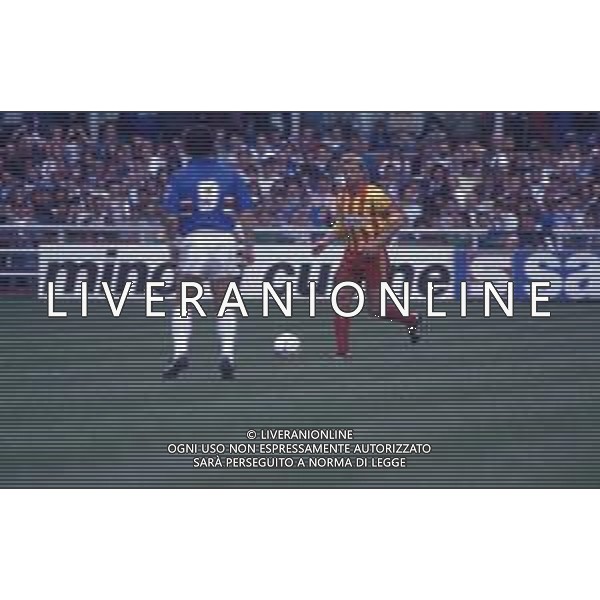 DIAP-RETROSPETTIVA PAOLO BENEDETTI CALCIATORE NELLA FOTO PAOLO BENEDETTI CON LA MAGLIA DEL LECCE CALCIO 1990-91 AG ALDO LIVERANI SAS