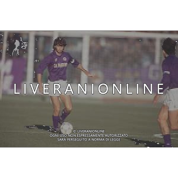 DIAP-RETROSPETTIVA MARIO FACCENDA CALCIATORE NELLA FOTO MARIO FACCENDA CON LA MAGLIA DELLA FIORENTINA CALCIO AG ALDO LIVERANI SAS
