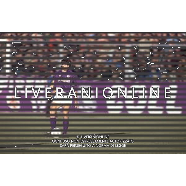 DIAP-RETROSPETTIVA MARIO FACCENDA CALCIATORE NELLA FOTO MARIO FACCENDA CON LA MAGLIA DELLA FIORENTINA CALCIO AG ALDO LIVERANI SAS