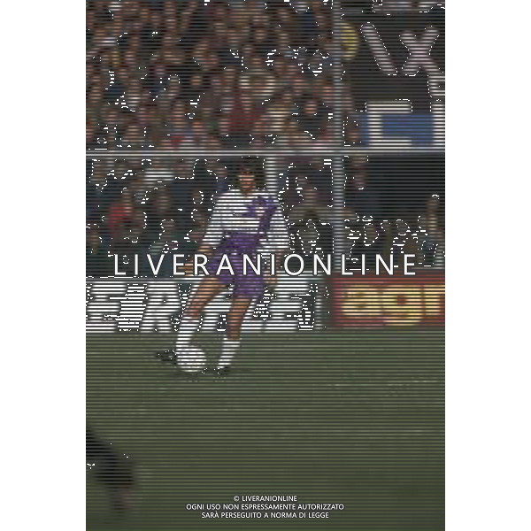 DIAP-RETROSPETTIVA MARIO FACCENDA CALCIATORE NELLA FOTO MARIO FACCENDA CON LA MAGLIA DELLA FIORENTINA CALCIO AG ALDO LIVERANI SAS