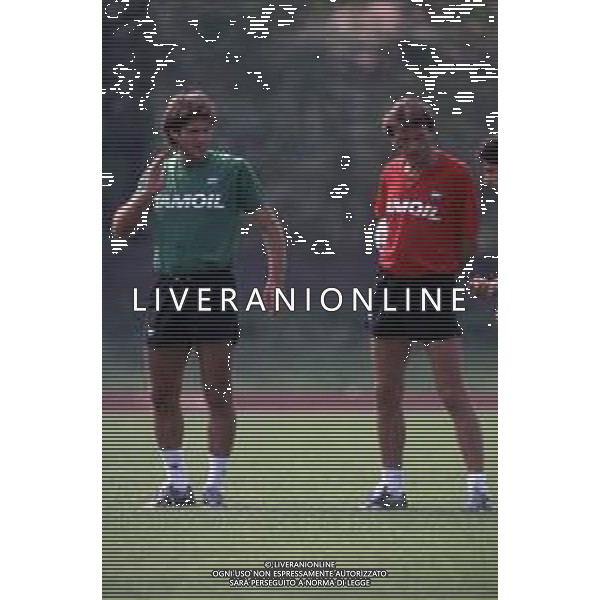 DIAP-RETROSPETTIVA TEBALDO BIGLIARDI CALCIATORE NELLA FOO TEBALDO BIGLIARDI CON LA MAGLIA DELL\'ATALANTA CALCIO NELL\'ANNO 1990-1991 CON PIERLUIGI FROSIO AG ALDO LIVERANI SAS