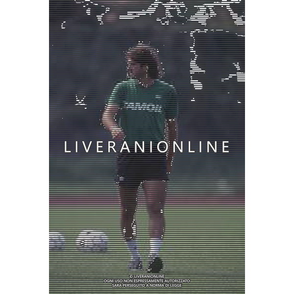 DIAP-RETROSPETTIVA TEBALDO BIGLIARDI CALCIATORE NELLA FOO TEBALDO BIGLIARDI CON LA MAGLIA DELL\'ATALANTA CALCIO NELL\'ANNO 1990-1991 AG ALDO LIVERANI SAS