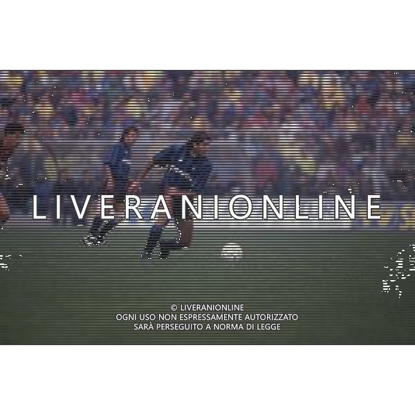 DIAP-RETROSPETTIVA TEBALDO BIGLIARDI CALCIATORE NELLA FOO TEBALDO BIGLIARDI CON LA MAGLIA DELL\'ATALANTA CALCIO NELL\'ANNO 1991-1992 AG ALDO LIVERANI SAS