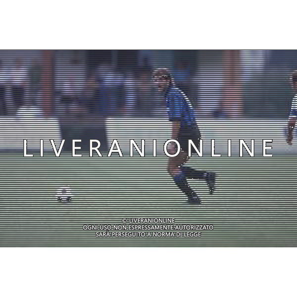 DIAP-RETROSPETTIVA TEBALDO BIGLIARDI CALCIATORE NELLA FOO TEBALDO BIGLIARDI CON LA MAGLIA DELL\'ATALANTA CALCIO NELL\'ANNO 1991-1992 AG ALDO LIVERANI SAS