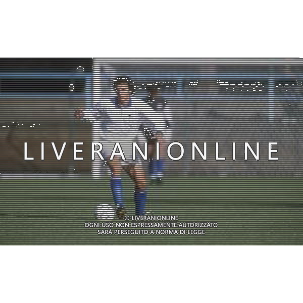 DIAP-RETROSPETTIVA FRANCESCO COLONNESE CALCIATORE NELLA FOTO FRANCESCO COLONNESE CON LA MAGLIA DELLA NAZIONALE ITALIANA NELL\'ANNO 1992-1993 AG ALDO LIVERANI SAS