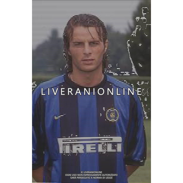 DIAP-RETROSPETTIVA FRANCESCO COLONNESE CALCIATORE NELLA FOTO FRANCESCO COLONNESE CON LA MAGLIA DELL\'INTER NELL\'ANNO 1997-98 AG ALDO LIVERANI SAS