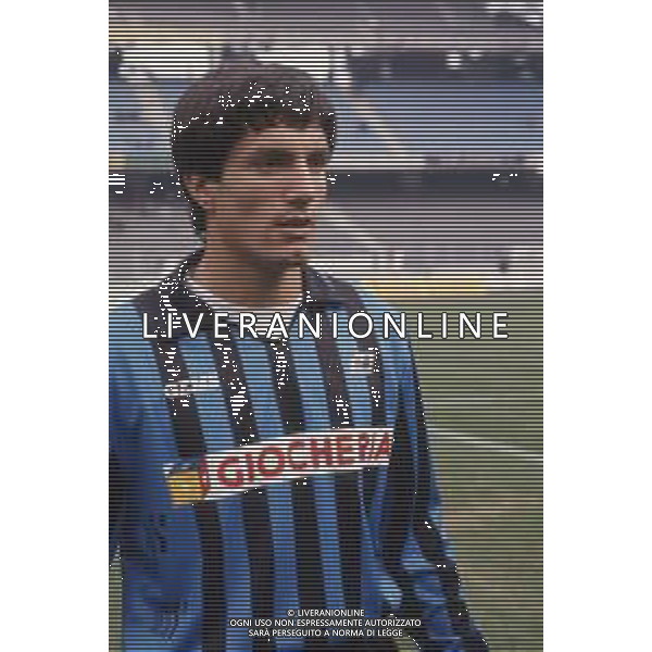 DIAP-RETROSPETTIVA ANTONIO CHAMOT CALCIATORE NELLA FOTO JOSE\' ANTONIO CHAMOT CON LA MAGLIA DEL PISA CALCIO NELL\'ANNO 1990-91 AG ALDO LIVERANI SAS