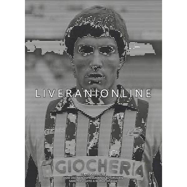 ST-RETROSPETTIVA ANTONIO CHAMOT CALCIATORE NELLA FOTO JOSE\' ANTONIO CHAMOT CON LA MAGLIA DEL PISA CALCIO NELL\'ANNO 1990-91 AG ALDO LIVERANI SAS