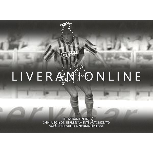 ST-RETROSPETTIVA ANTONIO CHAMOT CALCIATORE NELLA FOTO JOSE\' ANTONIO CHAMOT CON LA MAGLIA DEL PISA CALCIO NELL\'ANNO 1992-93 AG ALDO LIVERANI SAS