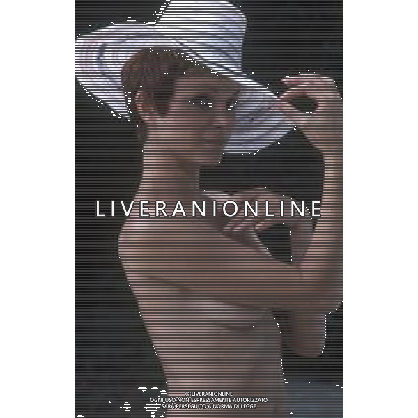 DIAP-RETROSPETTIVA MARTINE BROCHARD ATTRICE NELLA FOTO MARTINE BROCHARD NELL\'ANNO 1970 AG ALDO LIVERANI SAS