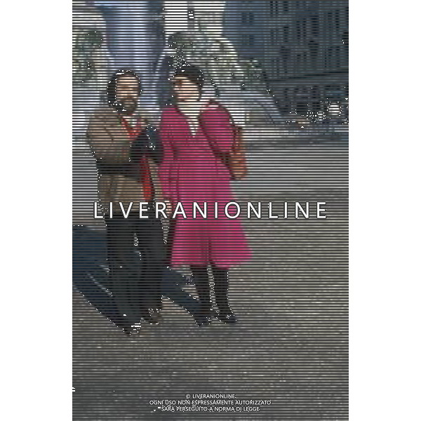 DIAP-RETROSPETTIVA MARTINE BROCHARD ATTRICE NELLA FOTO MARTINE BROCHARD CON FRANCO MOLE\' A TORINO NELL\'ANNO 1981 AG ALDO LIVERANI SAS